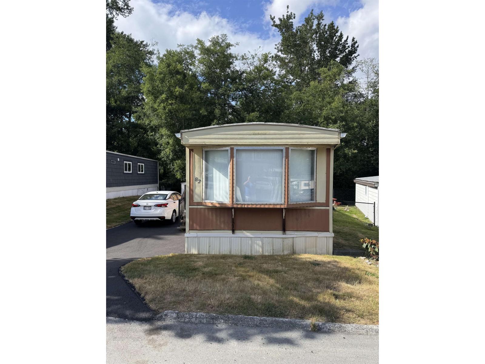 82 8220 King George Boulevard, Surrey, British Columbia  V3W 6E1 - Photo 2 - R3140193
