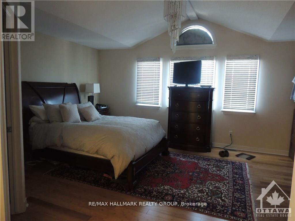 15 Bondar Way, Ottawa, Ontario  K1T 4A9 - Photo 8 - X13499180