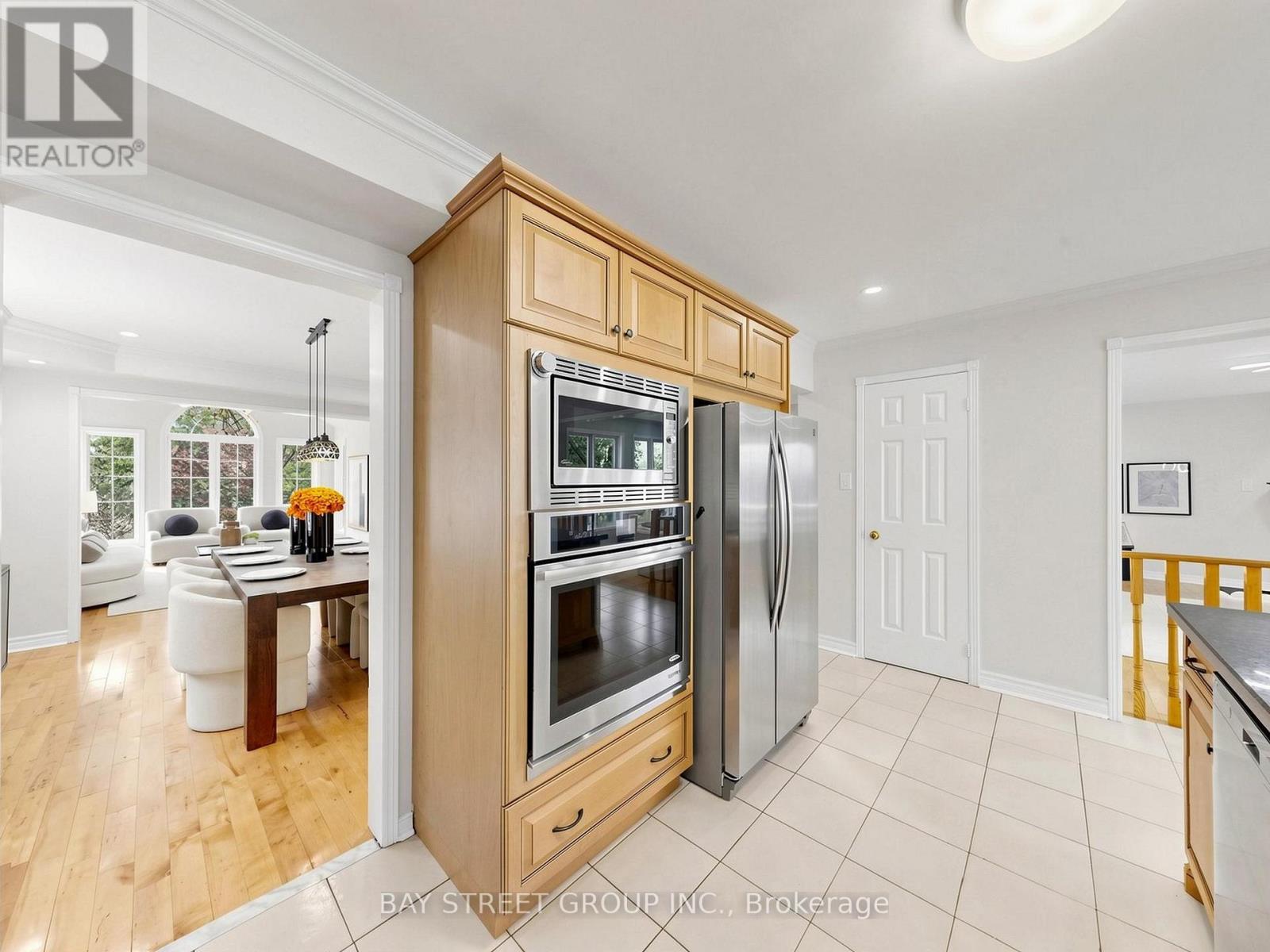 98 Brookeview Drive, Aurora, Ontario  L4G 6R5 - Photo 10 - N13074182