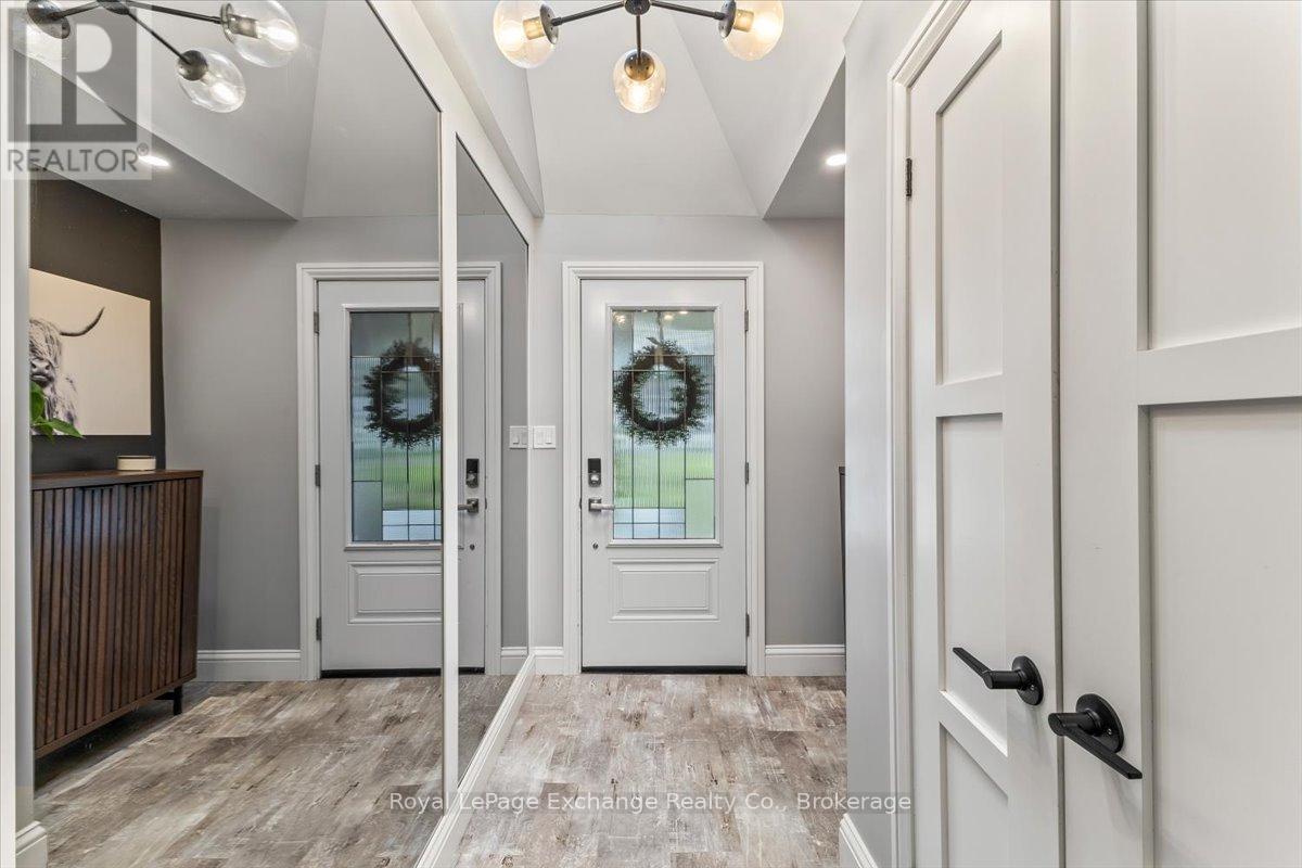 395 Kingsway Street, Kincardine, Ontario  N2Z 1W4 - Photo 3 - X13499198