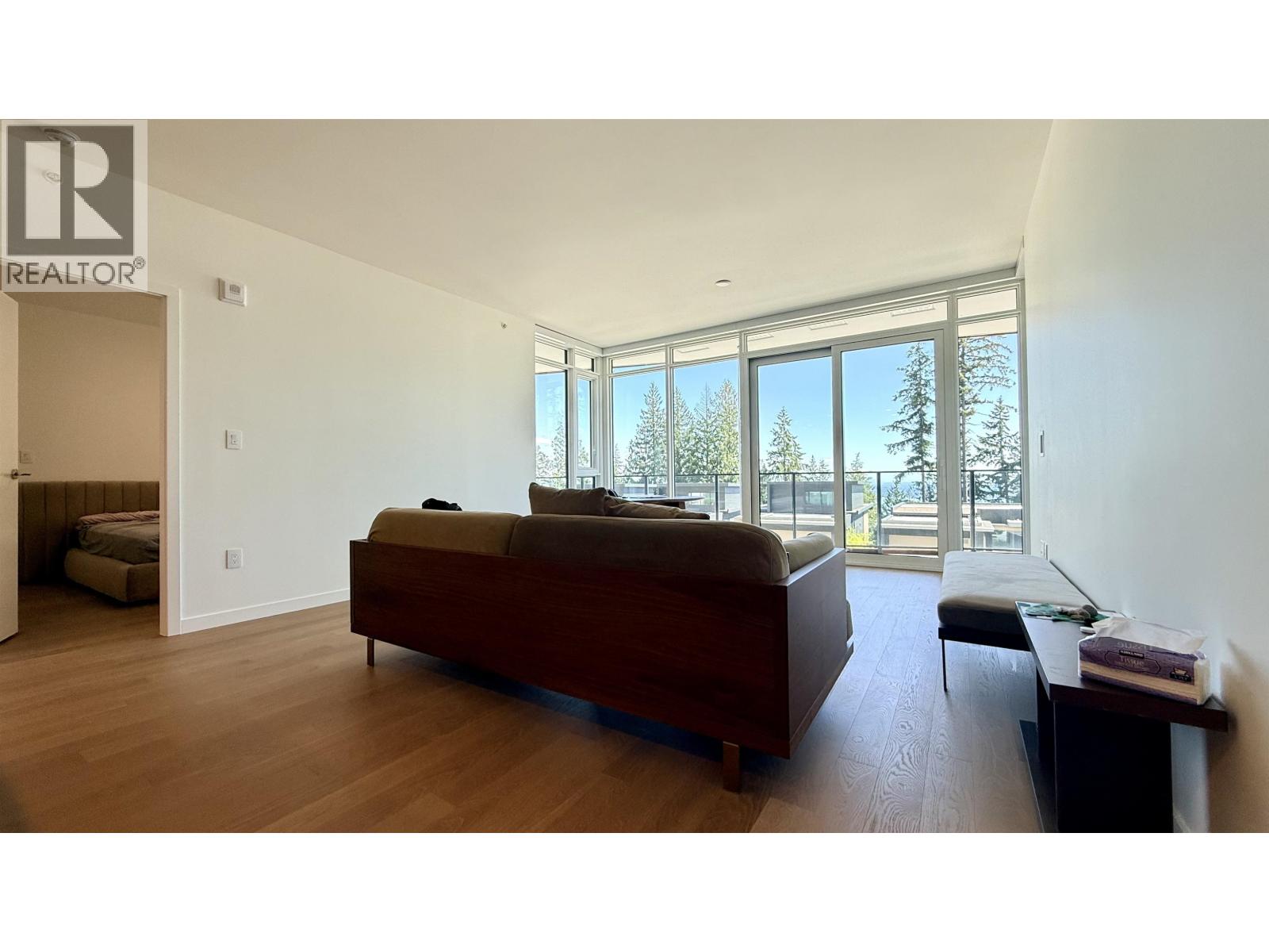 302 3963 UPLANDS WAY, west vancouver, British Columbia