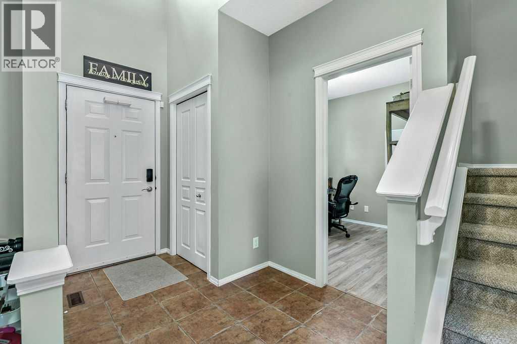 142 Elgin View Se, Calgary, Alberta  T2Z 4N2 - Photo 5 - A2321067