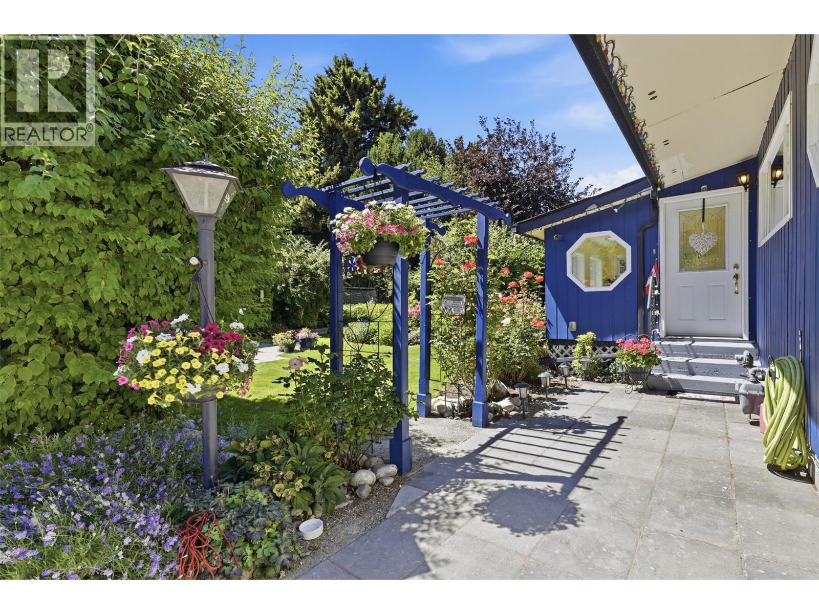 6298 Hillview Drive, Kamloops, British Columbia  V2C 4Y1 - Photo 44 - 10392601