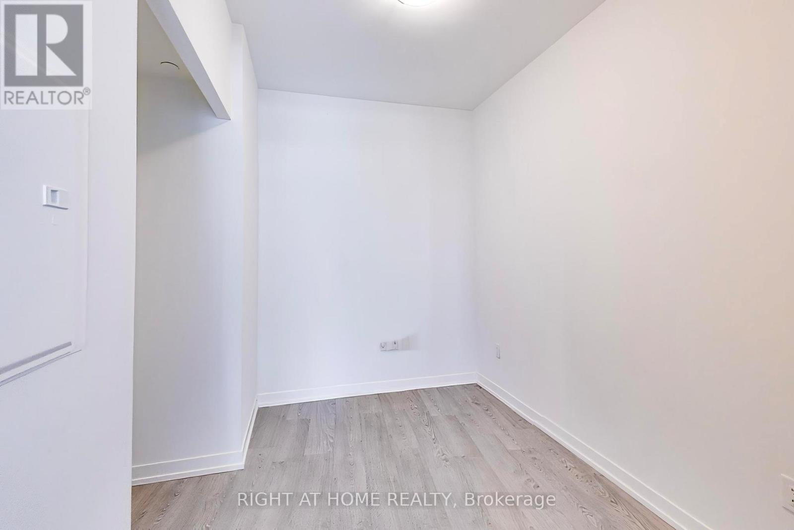 208e - 8868 Yonge Street, Richmond Hill, Ontario  L4C 0T4 - Photo 22 - N13412734