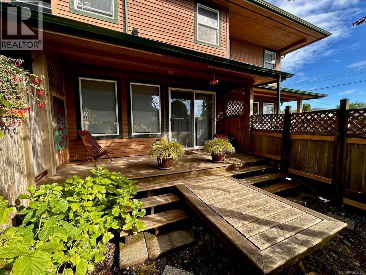 2 1553 Larch Rd, Ucluelet, British Columbia  V0R 3A0 - Photo 4 - 1023725