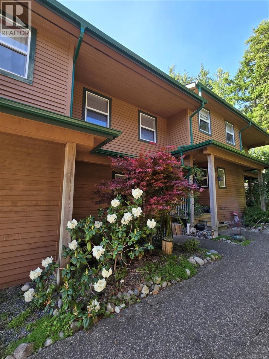 2 1553 Larch Rd, Ucluelet, British Columbia  V0R 3A0 - Photo 51 - 1023725
