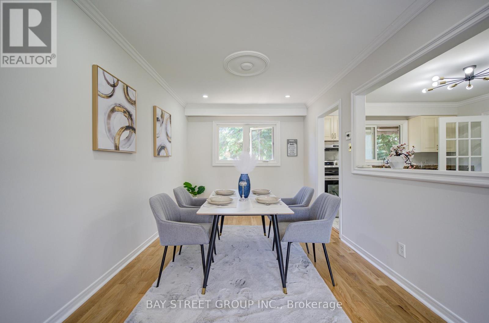 4 Sir Brandiles Place, Markham, Ontario  L3P 2Z5 - Photo 9 - N13441044