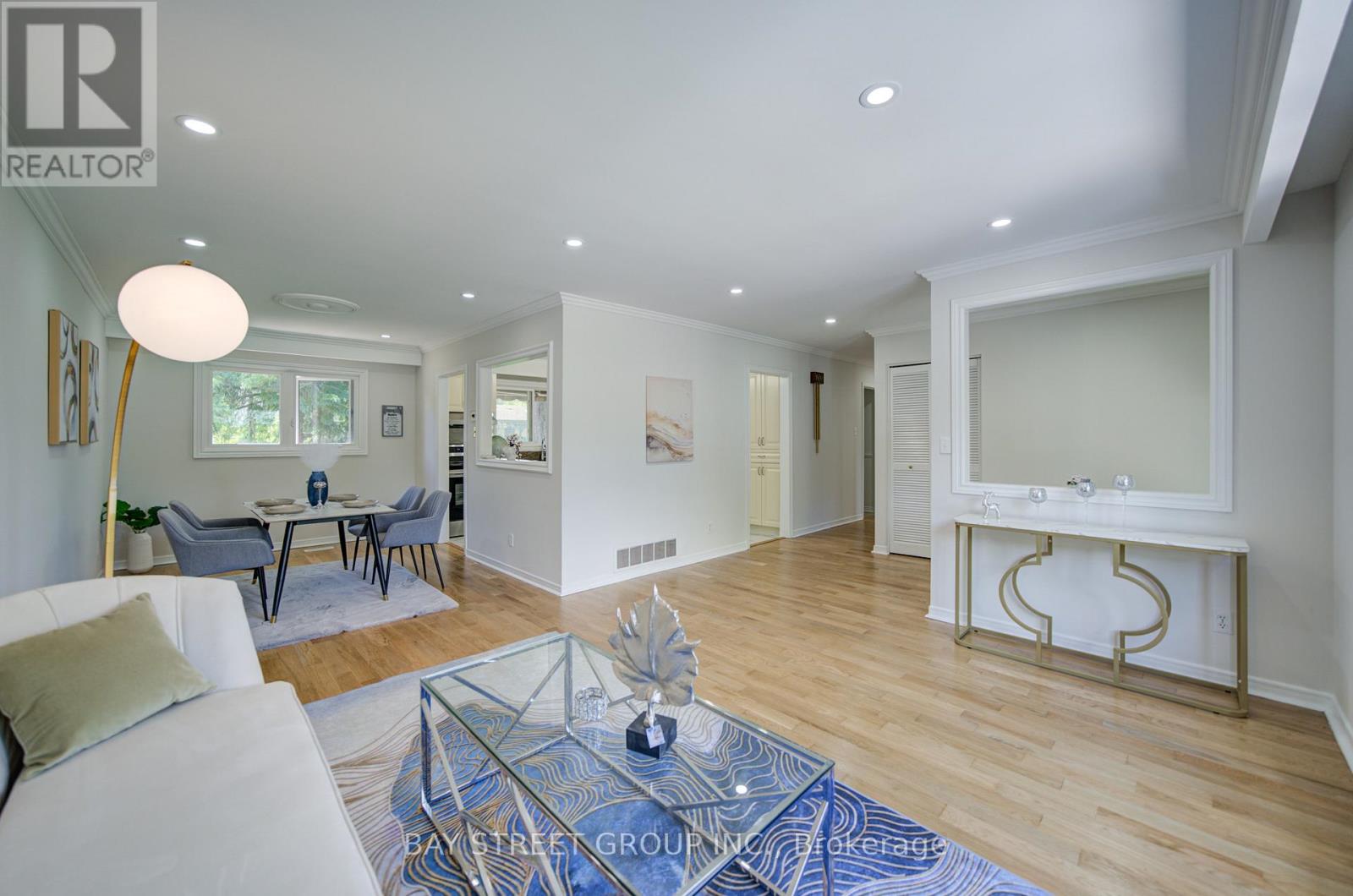 4 Sir Brandiles Place, Markham, Ontario  L3P 2Z5 - Photo 7 - N13441044