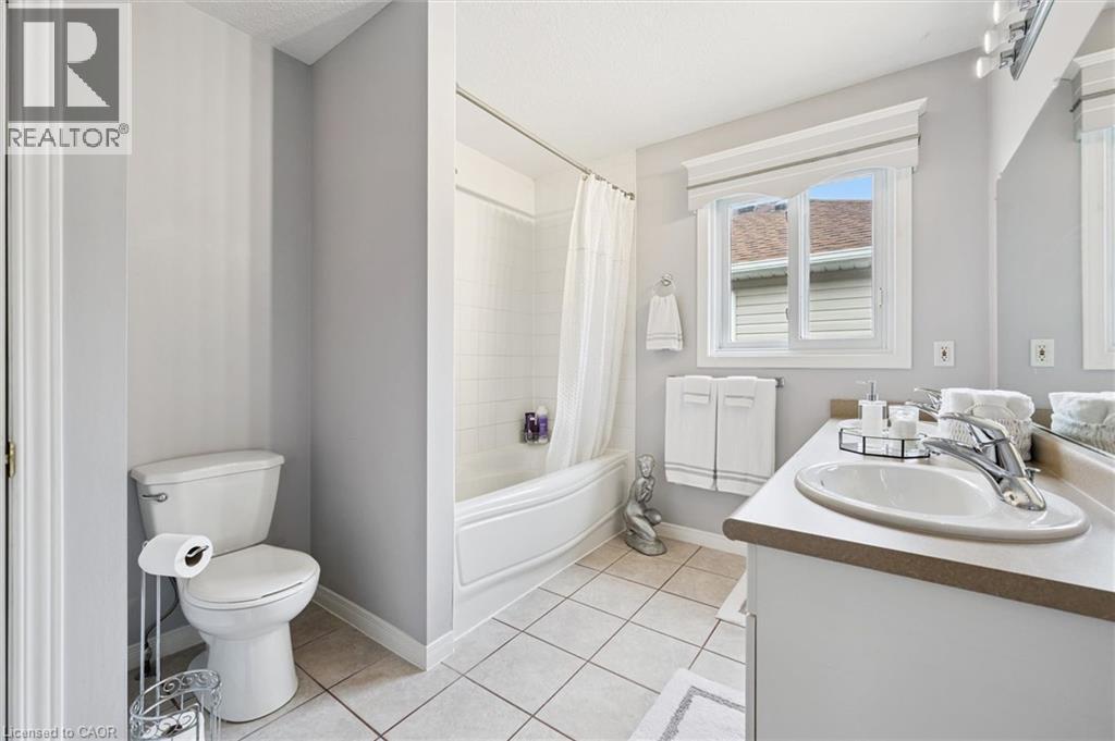 127 Everglade Crescent, Kitchener, Ontario  N2E 3Y5 - Photo 29 - 40843666