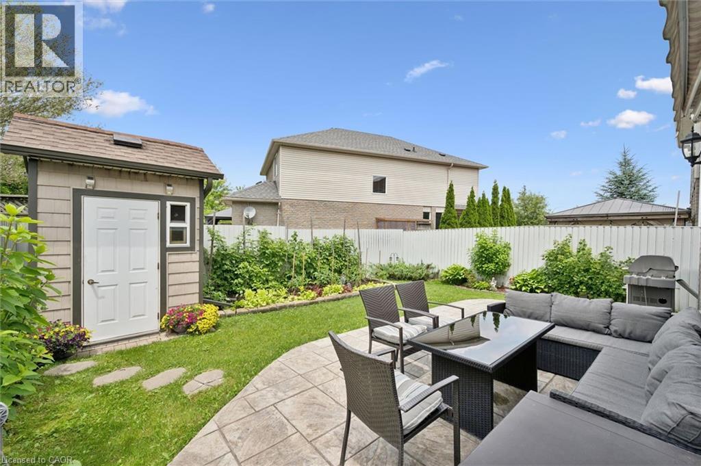 127 Everglade Crescent, Kitchener, Ontario  N2E 3Y5 - Photo 39 - 40843666