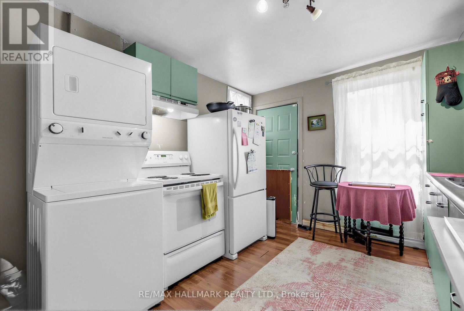 82 Muriel Avenue, Toronto, Ontario  M4J 2Y4 - Photo 17 - E13233886