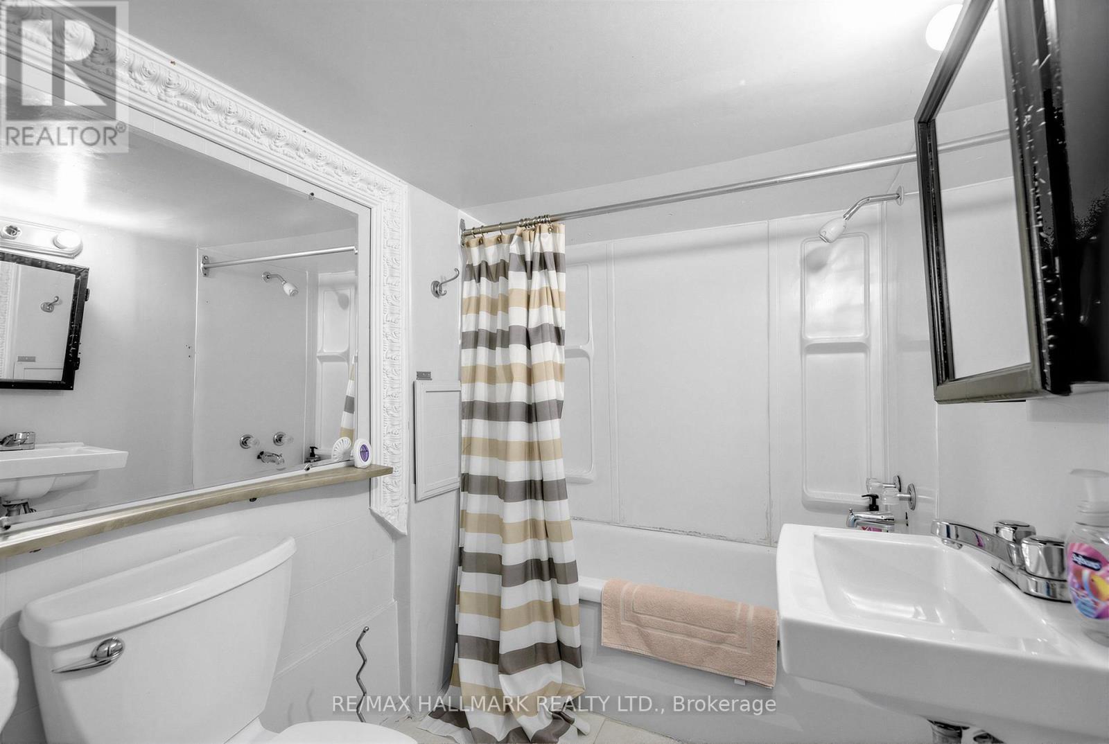 82 Muriel Avenue, Toronto, Ontario  M4J 2Y4 - Photo 19 - E13233886