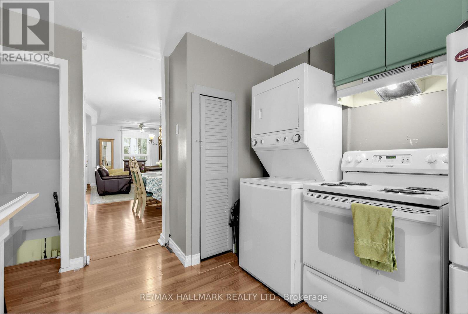 82 Muriel Avenue, Toronto, Ontario  M4J 2Y4 - Photo 16 - E13233886