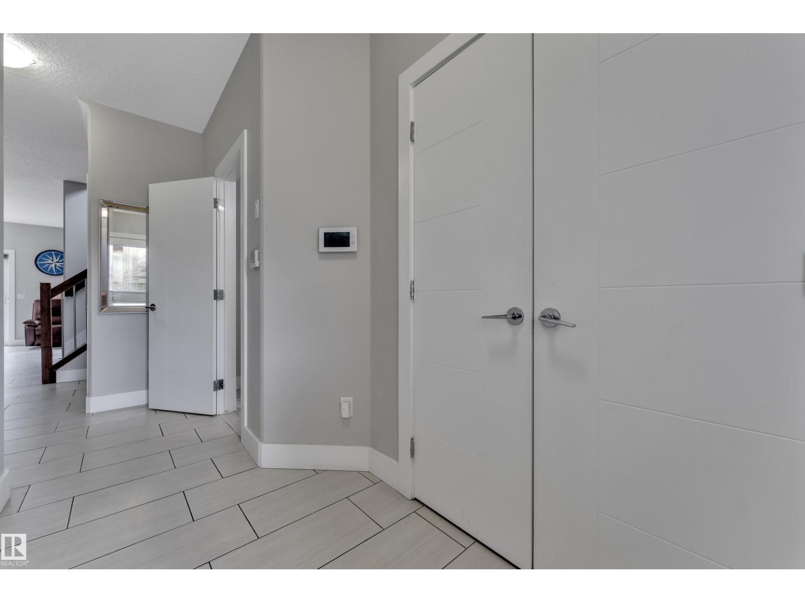 6529 172 Av NW, Edmonton, Alberta  T5Y 3R1 - Photo 9 - E4496202