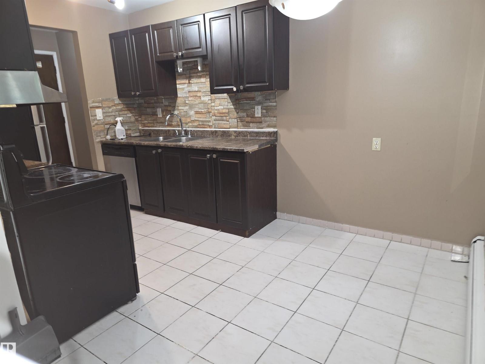 #307 11907 81 St NW NW, Edmonton, Alberta  T5B 2S7 - Photo 8 - E4496203