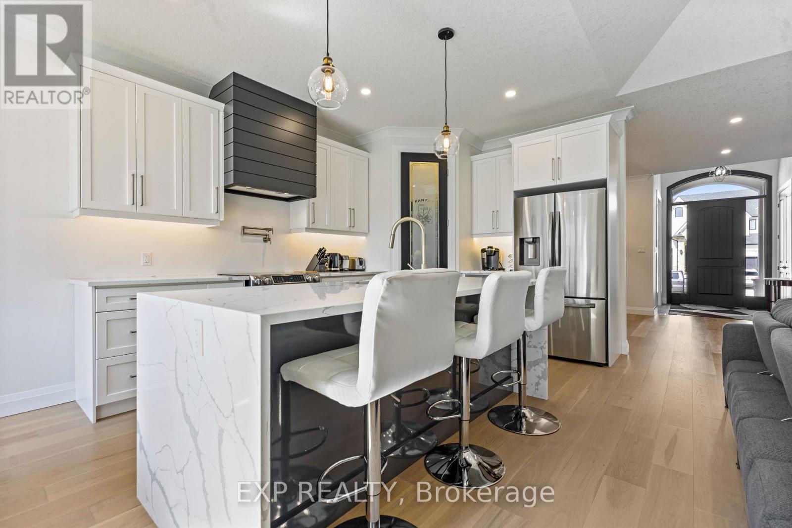 4099 Sugarmaple Crossing, London South, Ontario  N6P 0H6 - Photo 7 - X13499352
