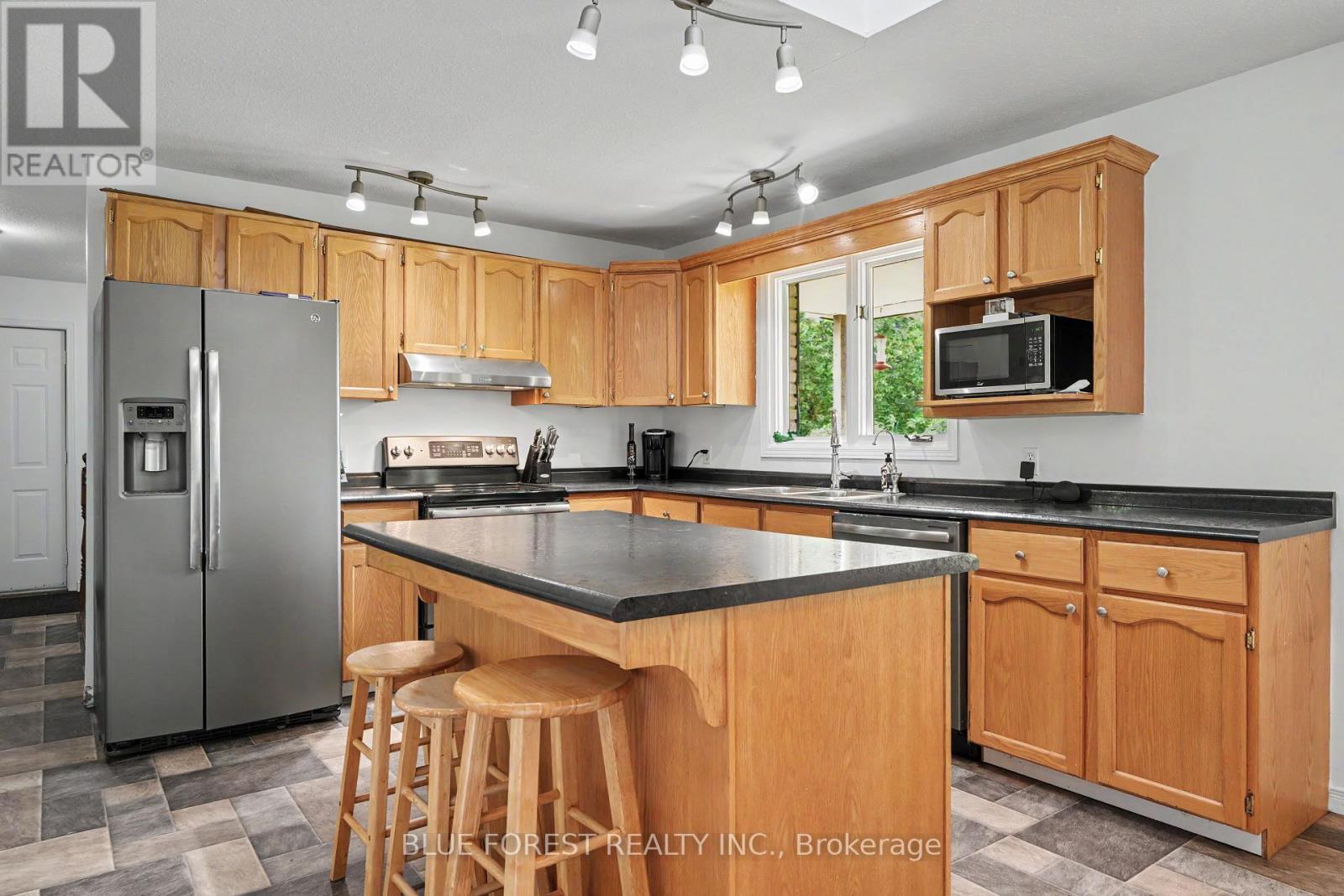 23706 Gray Line, West Elgin, Ontario  N0L 2C0 - Photo 12 - X13499412