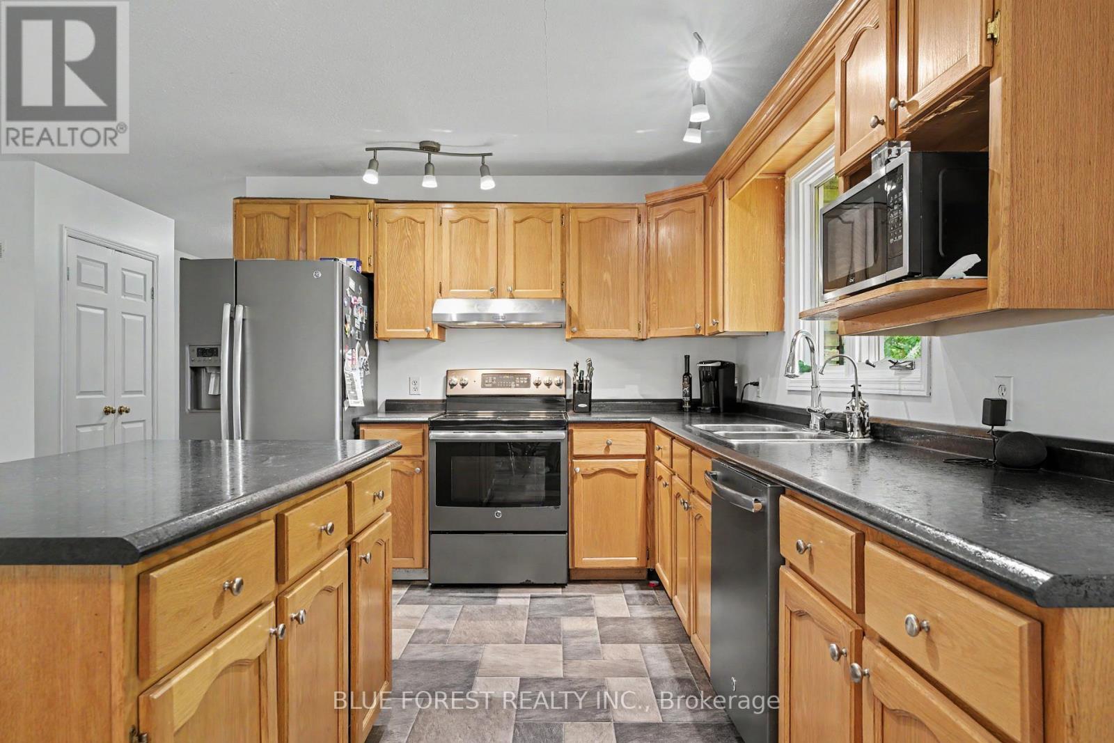 23706 Gray Line, West Elgin, Ontario  N0L 2C0 - Photo 13 - X13499412