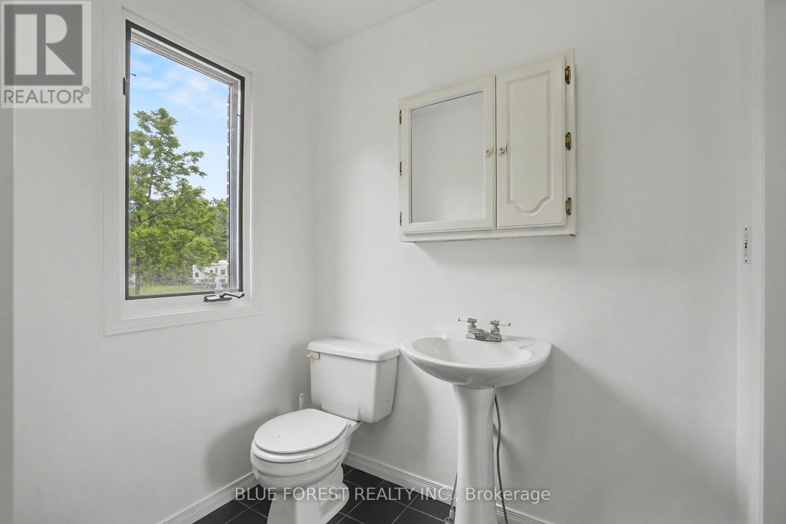 23706 Gray Line, West Elgin, Ontario  N0L 2C0 - Photo 24 - X13499412