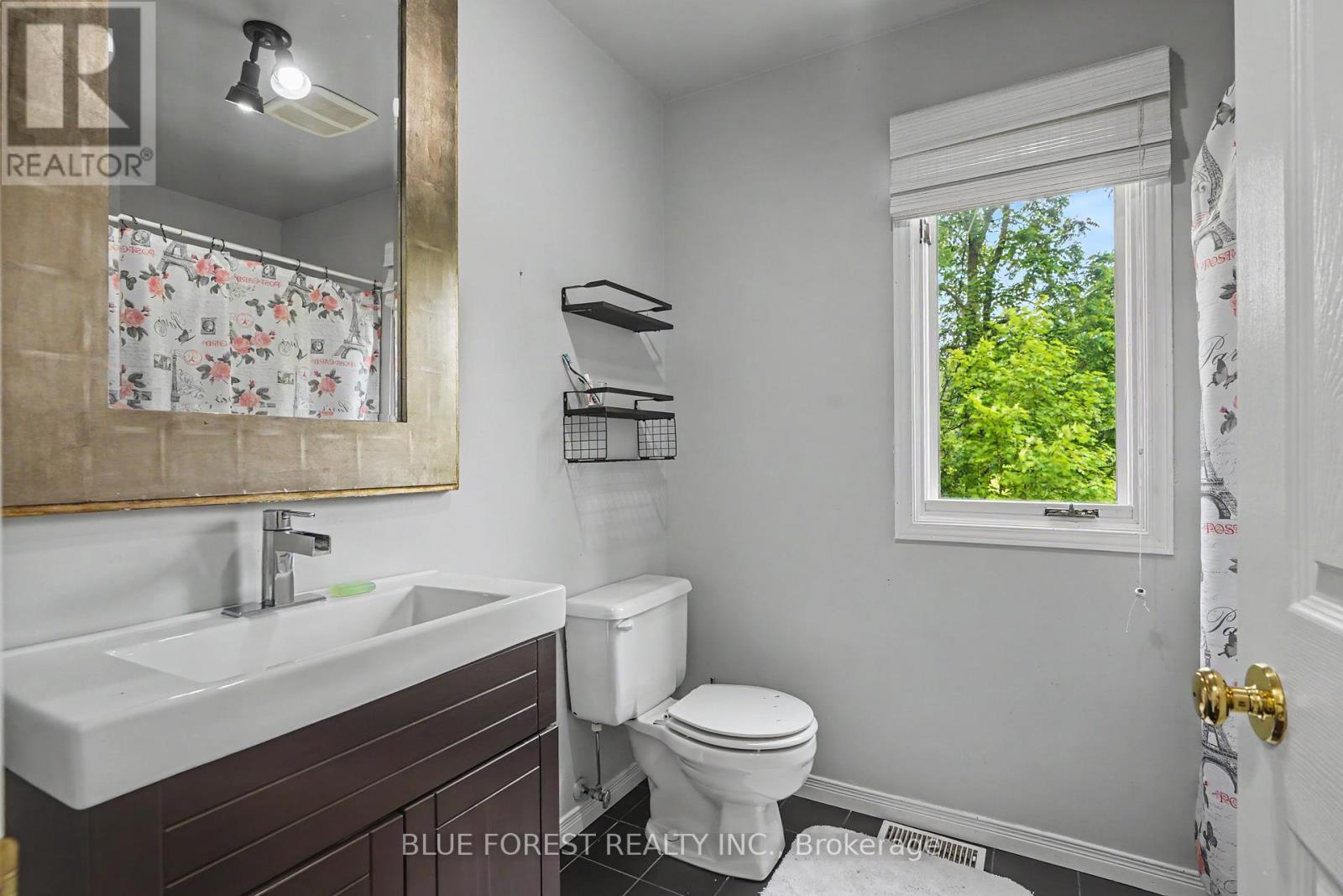 23706 Gray Line, West Elgin, Ontario  N0L 2C0 - Photo 31 - X13499412