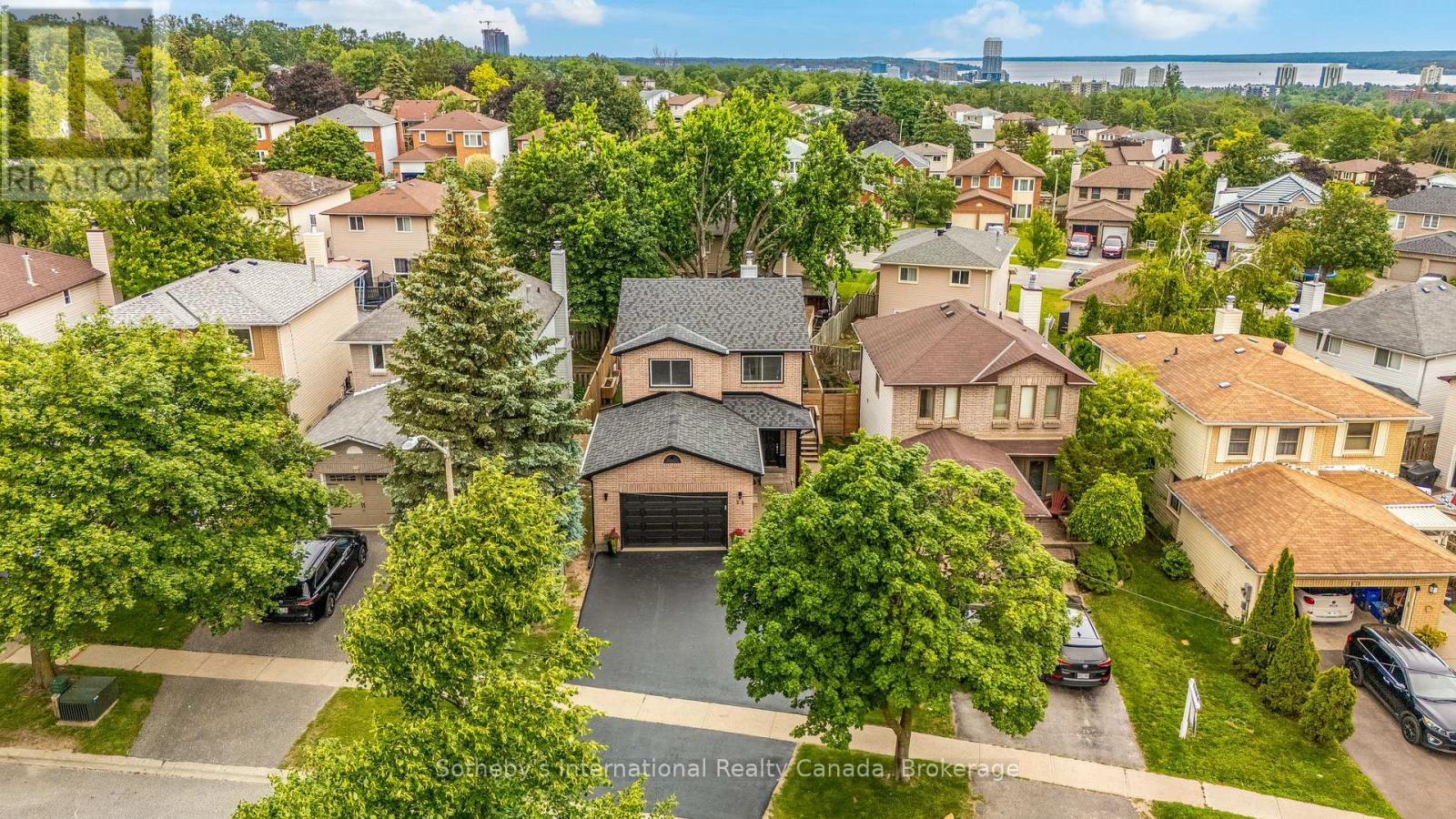 23 Carr Drive, Barrie (Letitia Heights), Ontario  L4N 6M9 - Photo 2 - S13499442