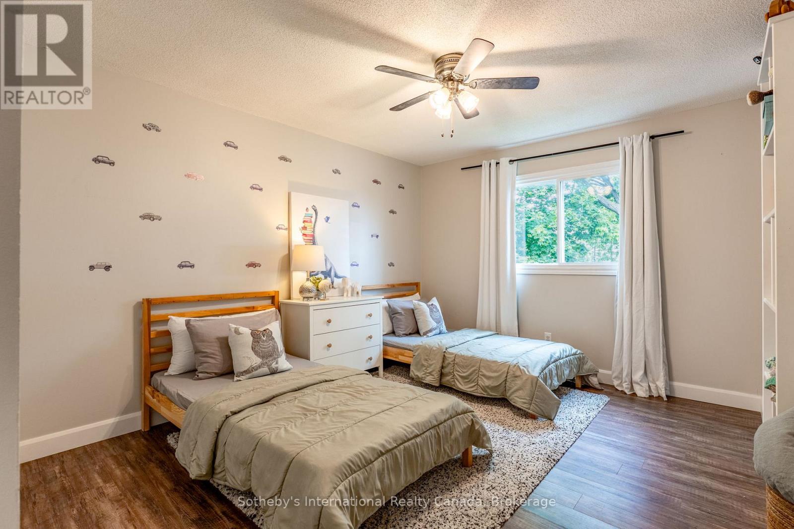 23 Carr Drive, Barrie (Letitia Heights), Ontario  L4N 6M9 - Photo 33 - S13499442