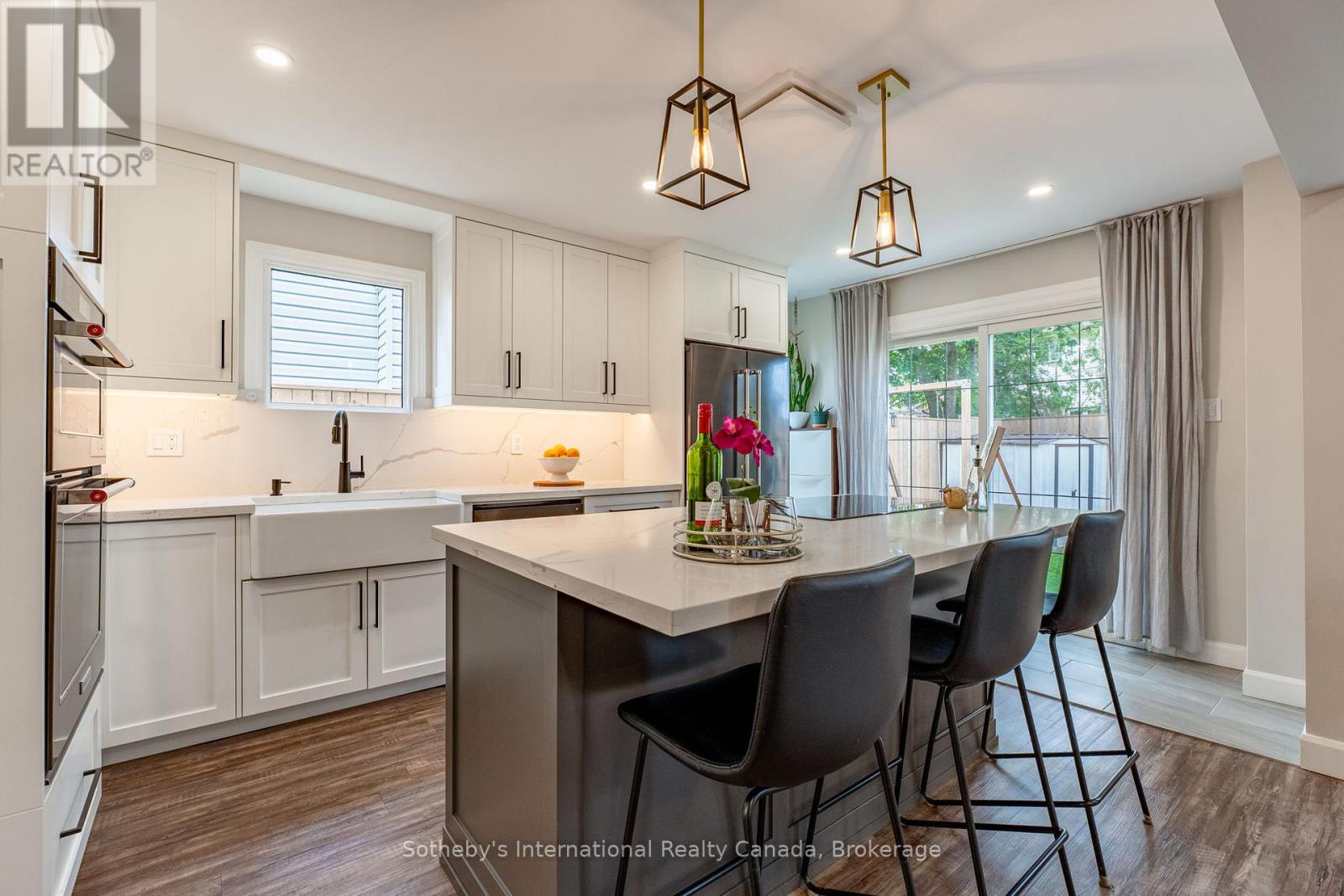 23 Carr Drive, Barrie (Letitia Heights), Ontario  L4N 6M9 - Photo 9 - S13499442