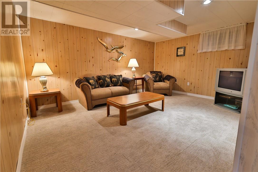253 Twelfth Avenue, Lively, Ontario  P3Y 1M8 - Photo 9 - 2128872