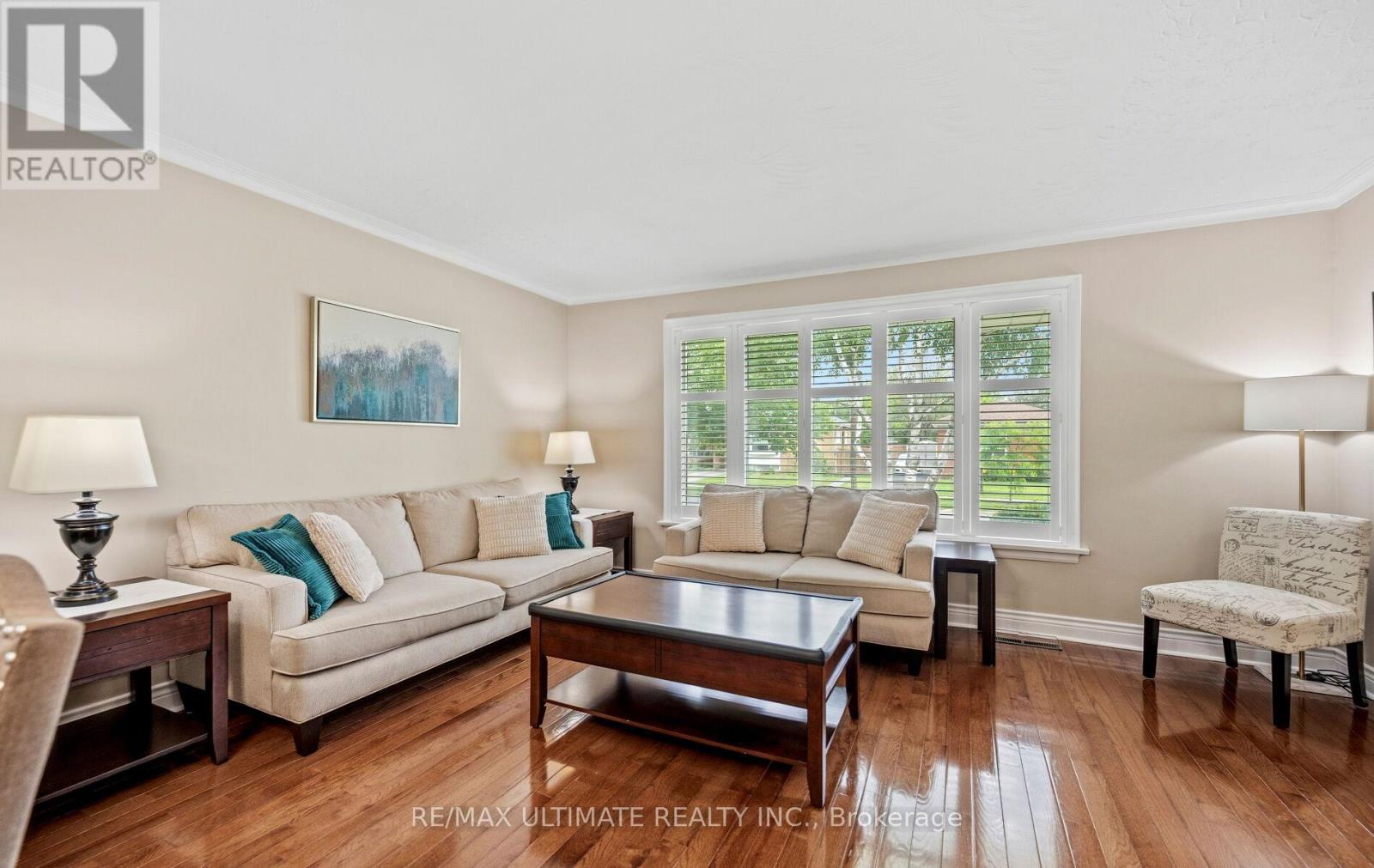 5 Mendip Crescent, Toronto, Ontario  M1P 1Y3 - Photo 13 - E13499358