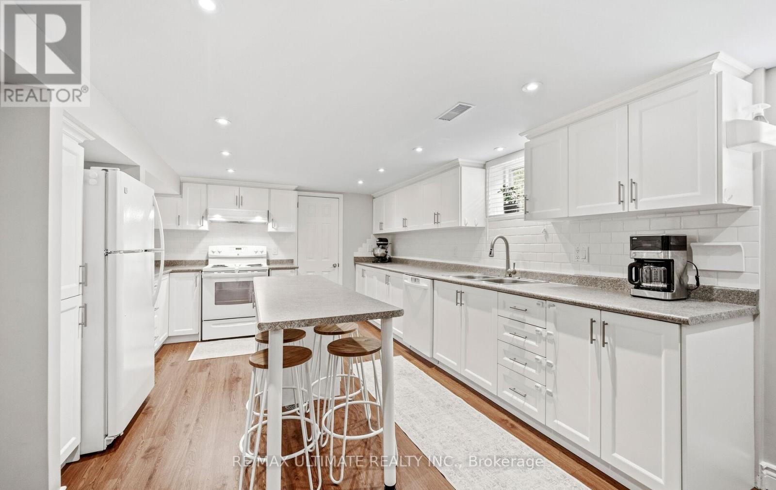 5 Mendip Crescent, Toronto, Ontario  M1P 1Y3 - Photo 30 - E13499358
