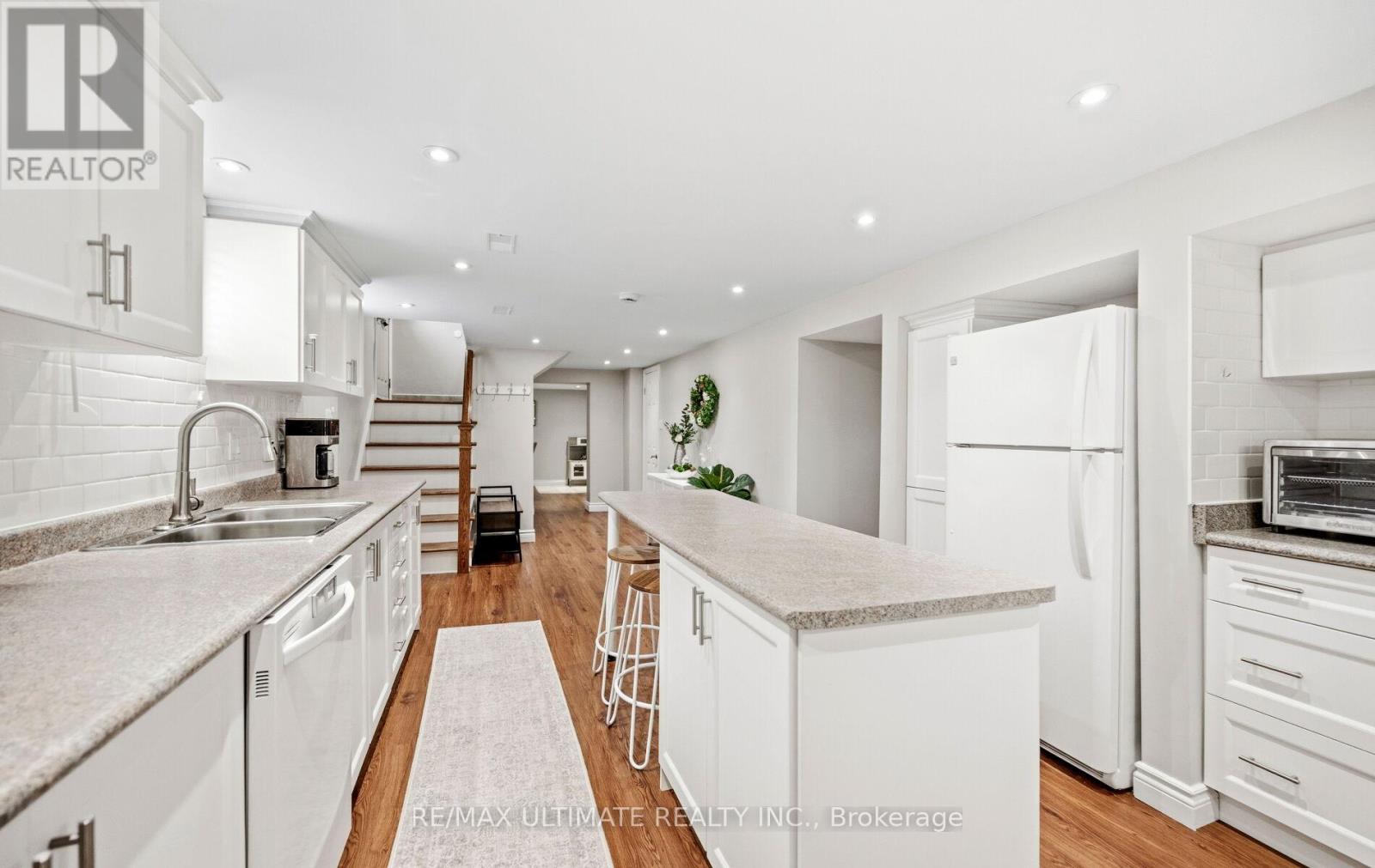 5 Mendip Crescent, Toronto, Ontario  M1P 1Y3 - Photo 31 - E13499358