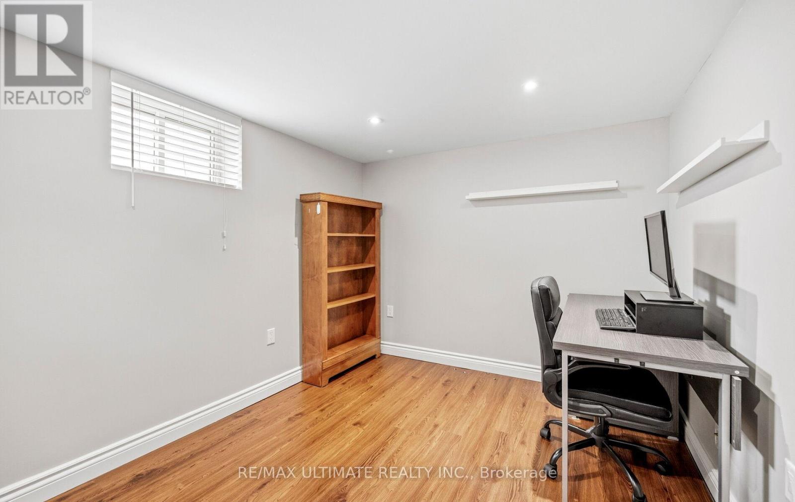 5 Mendip Crescent, Toronto, Ontario  M1P 1Y3 - Photo 37 - E13499358