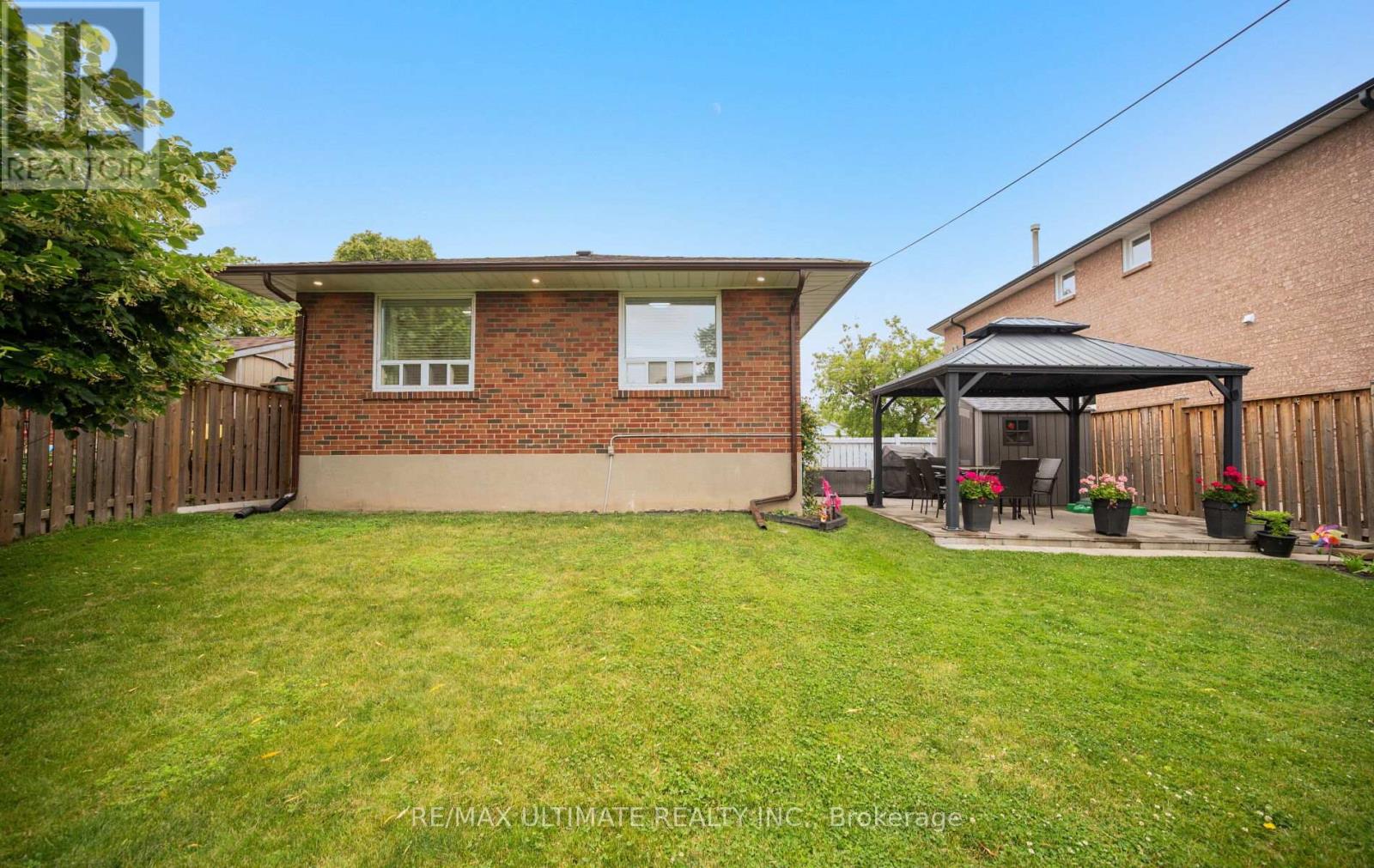 5 Mendip Crescent, Toronto, Ontario  M1P 1Y3 - Photo 45 - E13499358