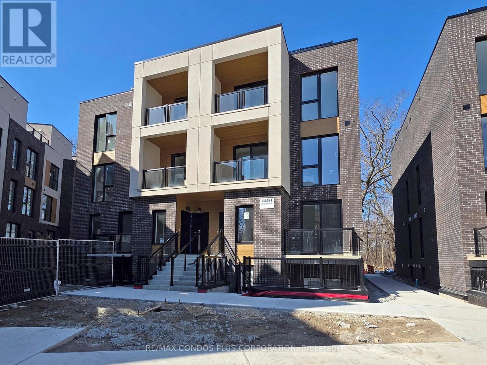 5 - 170 CLONMORE DRIVE, Toronto, Ontario