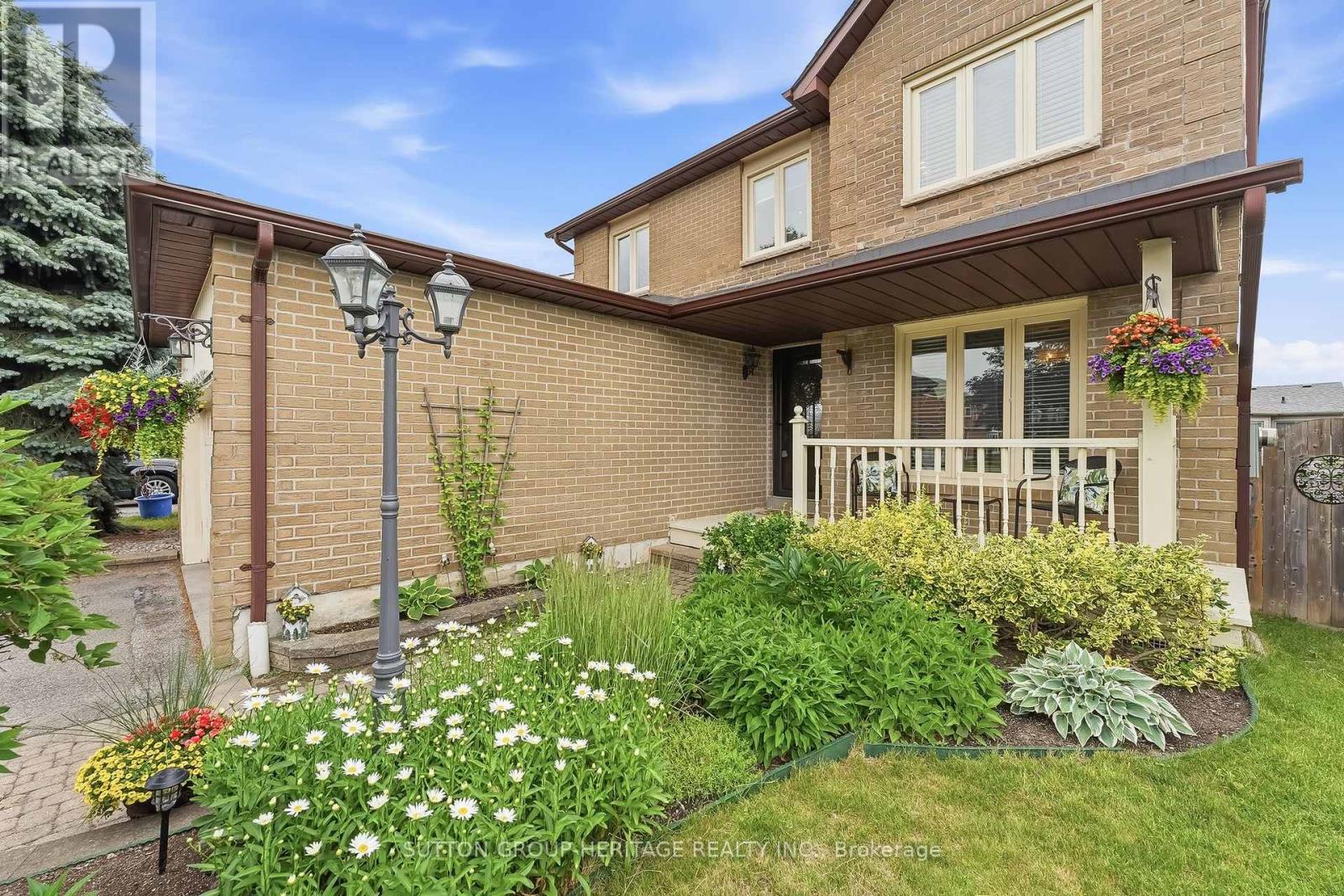 42 Ritchie Avenue, Ajax, Ontario  L1S 6R8 - Photo 3 - E13499436