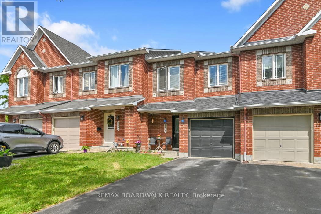 1160 Halton Terrace, Ottawa, Ontario  K2W 1H6 - Photo 2 - X13499398