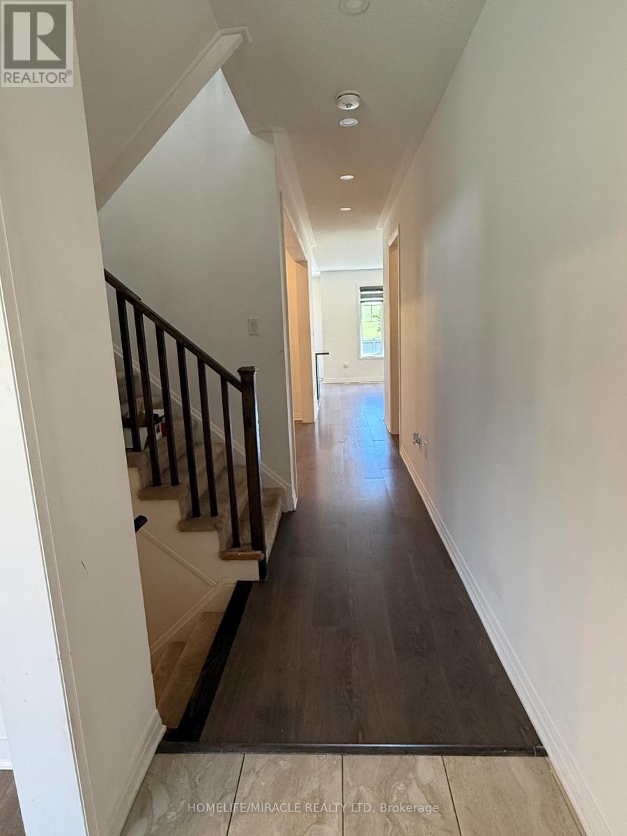17 Casserley Crescent, New Tecumseth (Tottenham), Ontario  L0G 1W0 - Photo 12 - N13499452