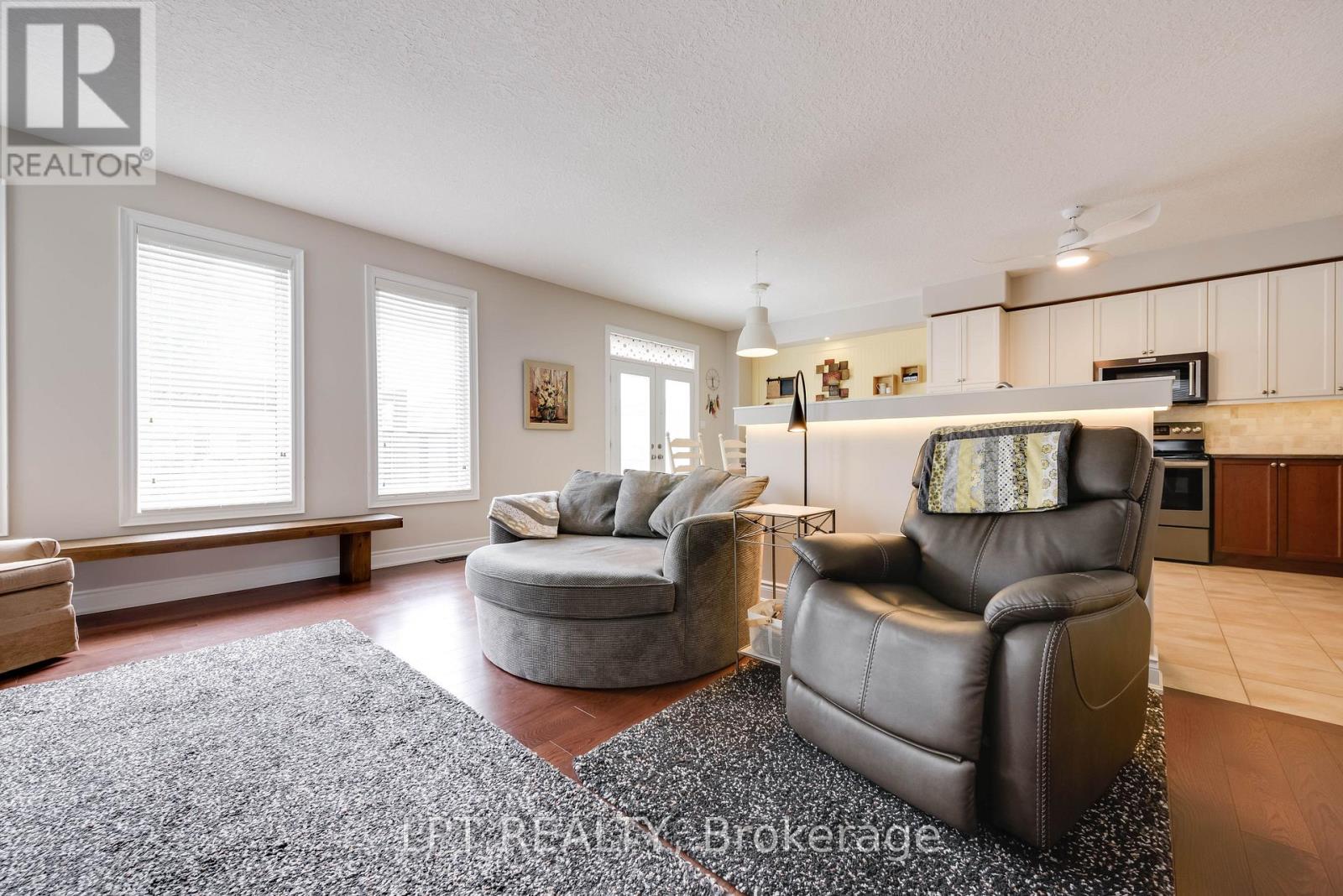 37 Wilson Street, Collingwood, Ontario  L9Y 0Y8 - Photo 6 - S13499372