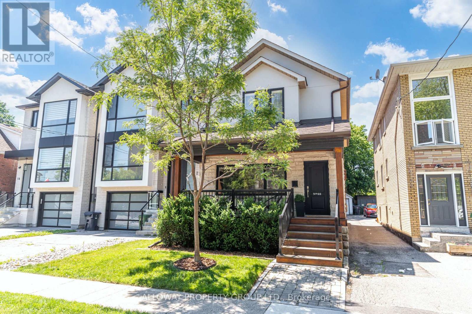 22 Fourth Street, Toronto, Ontario  M8V 2Y3 - Photo 1 - W13499446