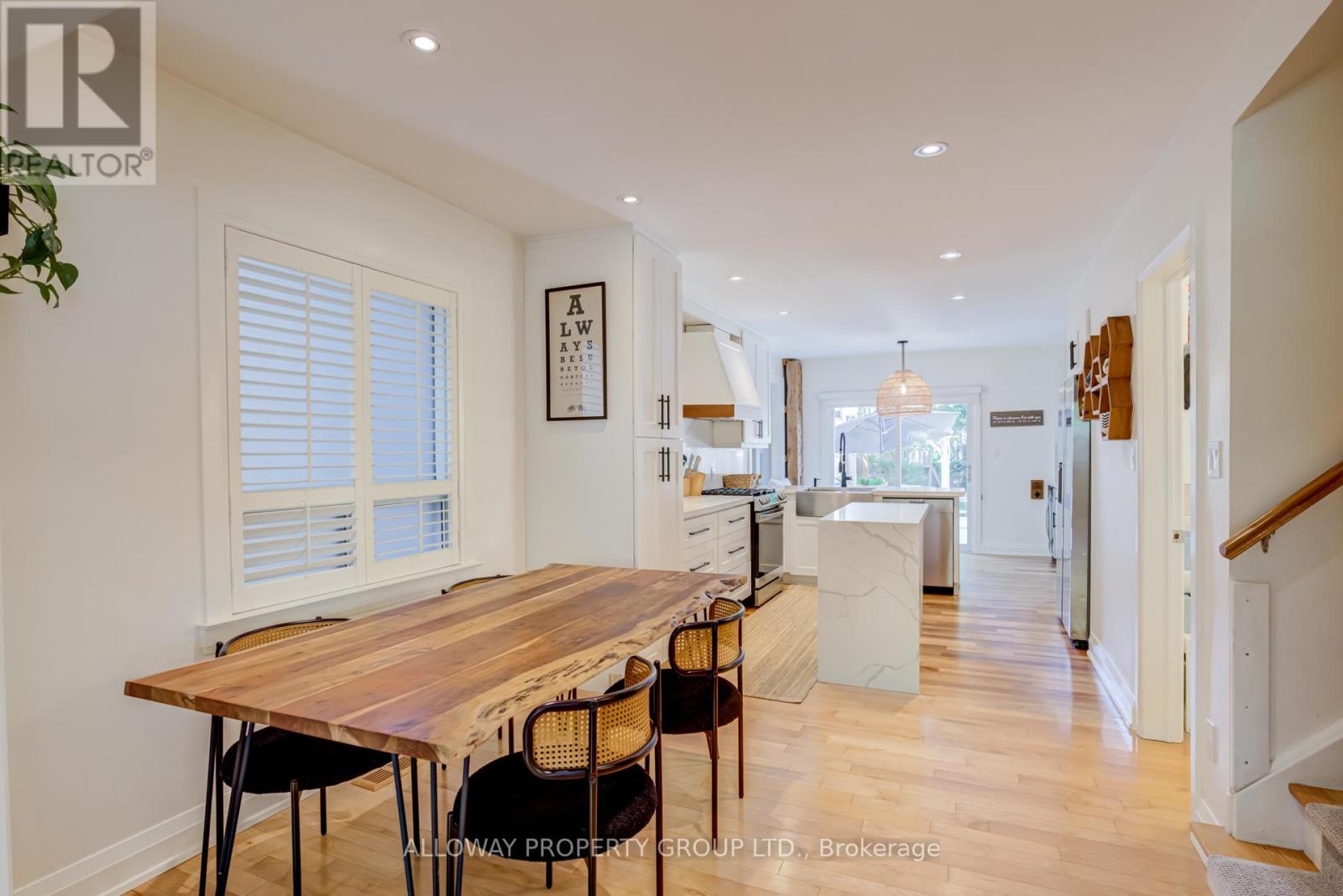 22 Fourth Street, Toronto, Ontario  M8V 2Y3 - Photo 10 - W13499446