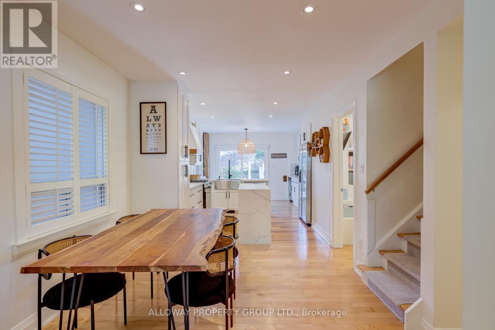 22 Fourth Street, Toronto, Ontario  M8V 2Y3 - Photo 11 - W13499446