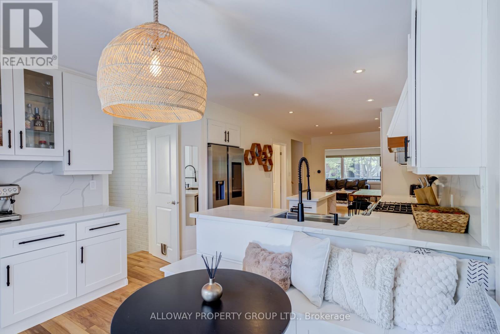 22 Fourth Street, Toronto, Ontario  M8V 2Y3 - Photo 13 - W13499446