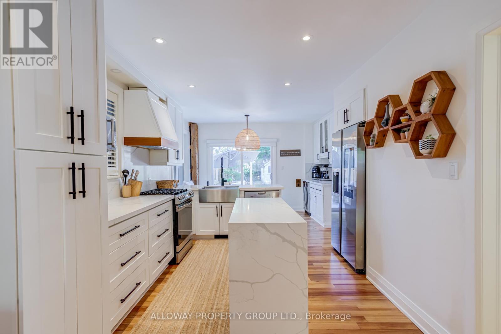 22 Fourth Street, Toronto, Ontario  M8V 2Y3 - Photo 16 - W13499446