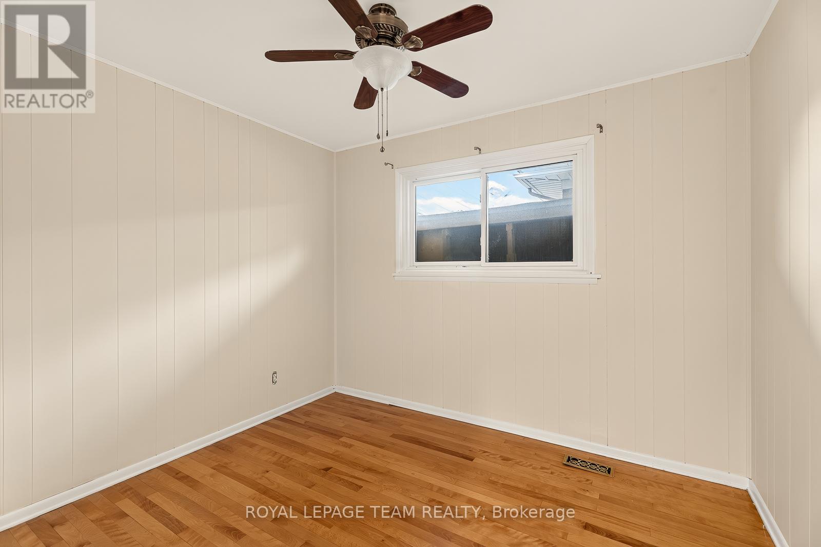2046 Dorval Avenue, Ottawa, Ontario  K1G 2N8 - Photo 12 - X13499508