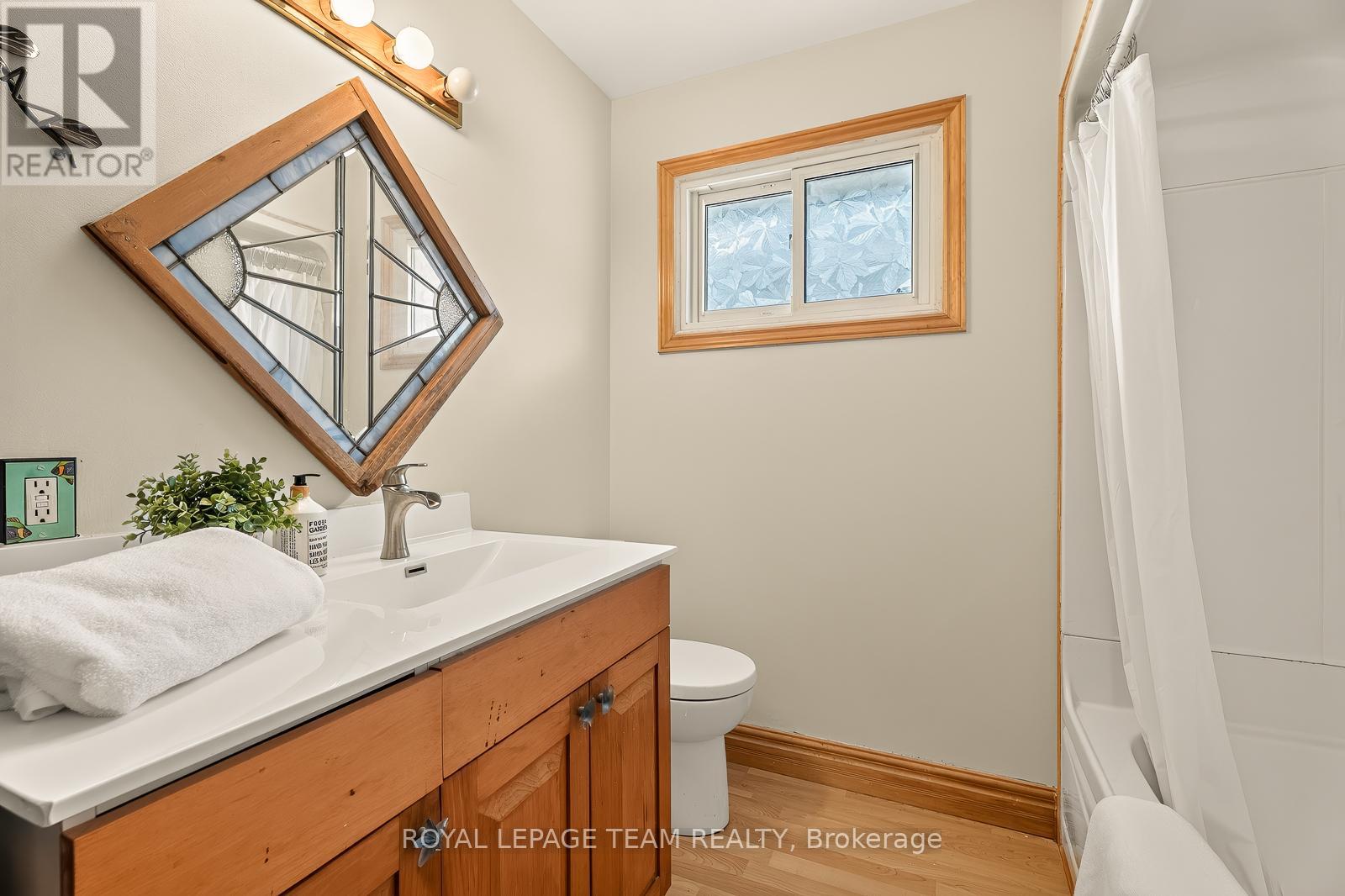 2046 Dorval Avenue, Ottawa, Ontario  K1G 2N8 - Photo 14 - X13499508