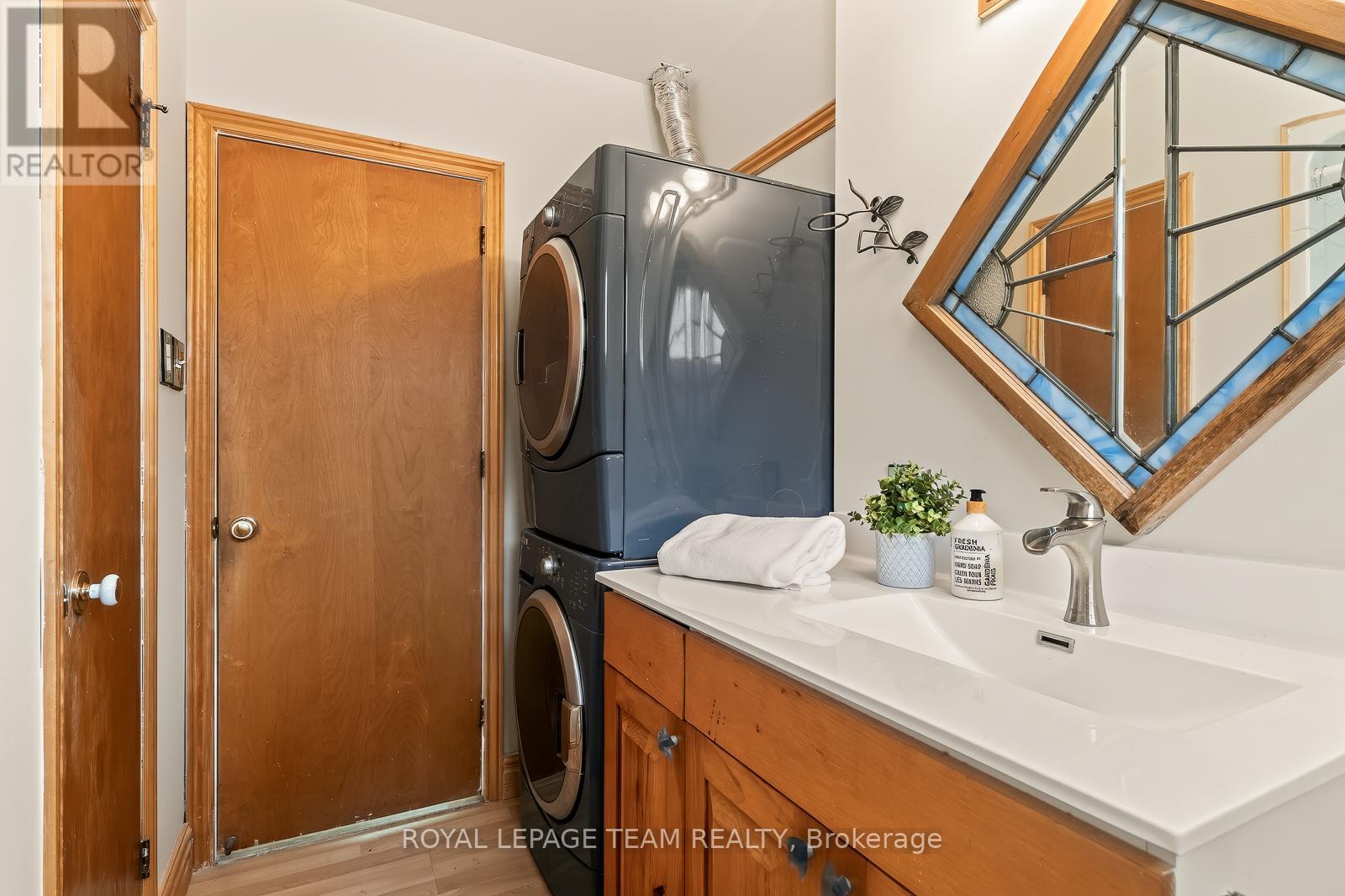 2046 Dorval Avenue, Ottawa, Ontario  K1G 2N8 - Photo 15 - X13499508
