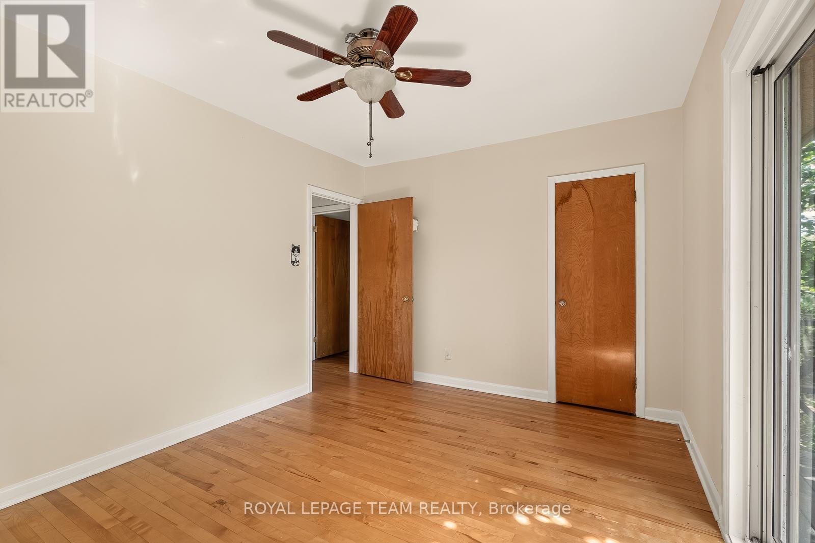 2046 Dorval Avenue, Ottawa, Ontario  K1G 2N8 - Photo 19 - X13499508