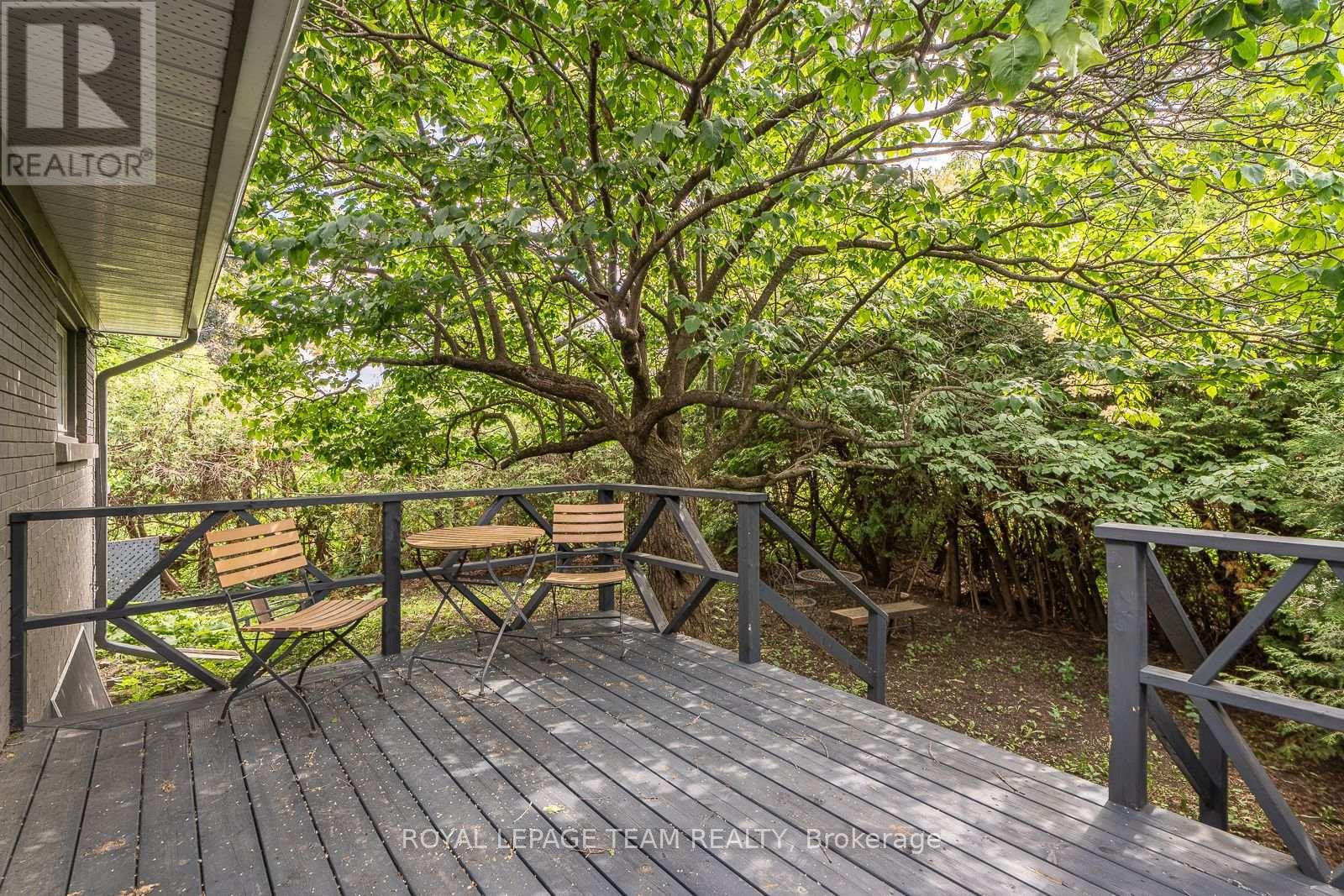 2046 Dorval Avenue, Ottawa, Ontario  K1G 2N8 - Photo 27 - X13499508