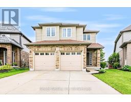 702 FRONTENAC CRESCENT, Woodstock, Ontario