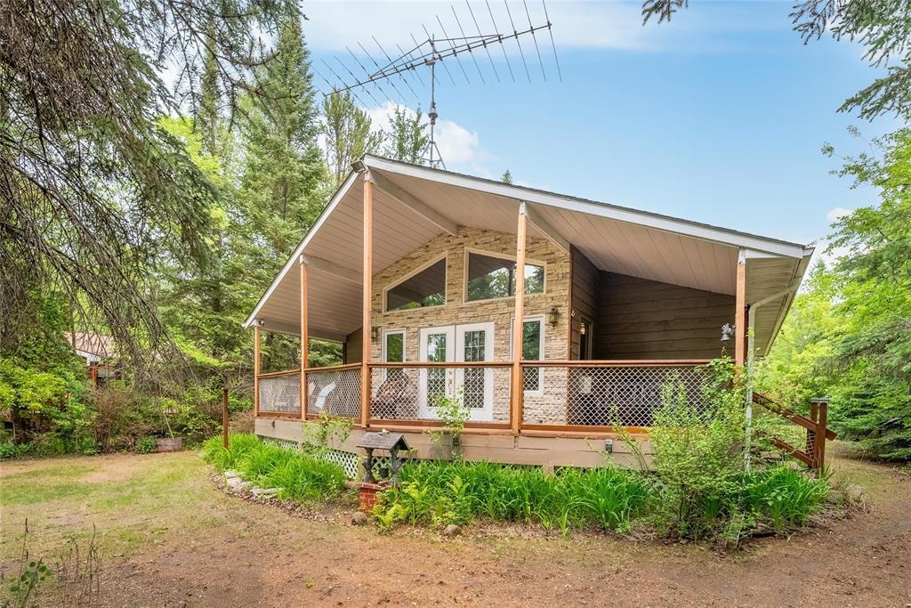 41 Lee Side Drive, Lac Du Bonnet Rm, Manitoba  R0E 1A0 - Photo 1 - 202615149
